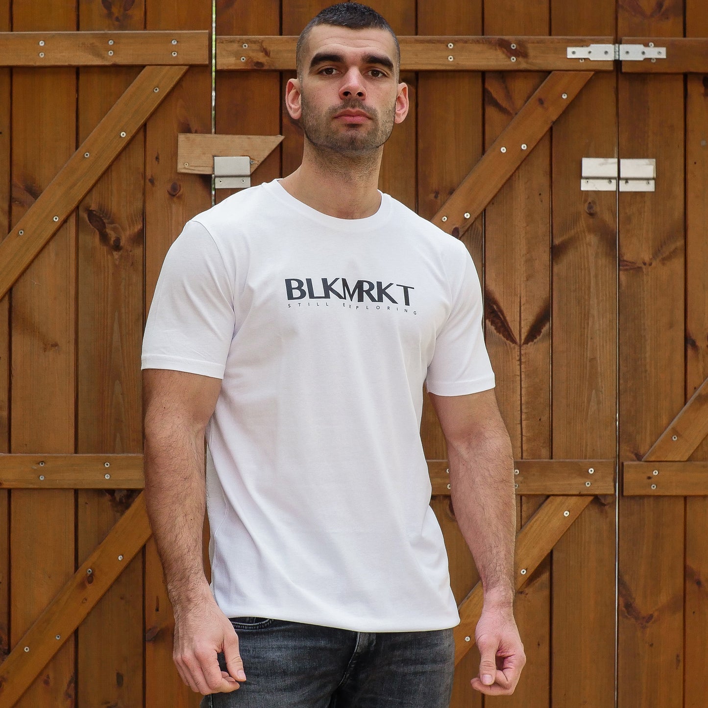 T-Shirt - Still Exploring - Blanc